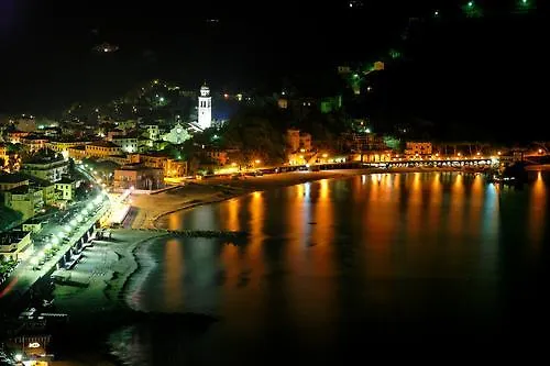 Le Divine La Terrazza Πανσιόν