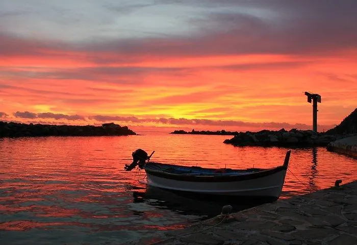 Le Divine La Terrazza Λεβάντο